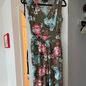 Pant suit, floral